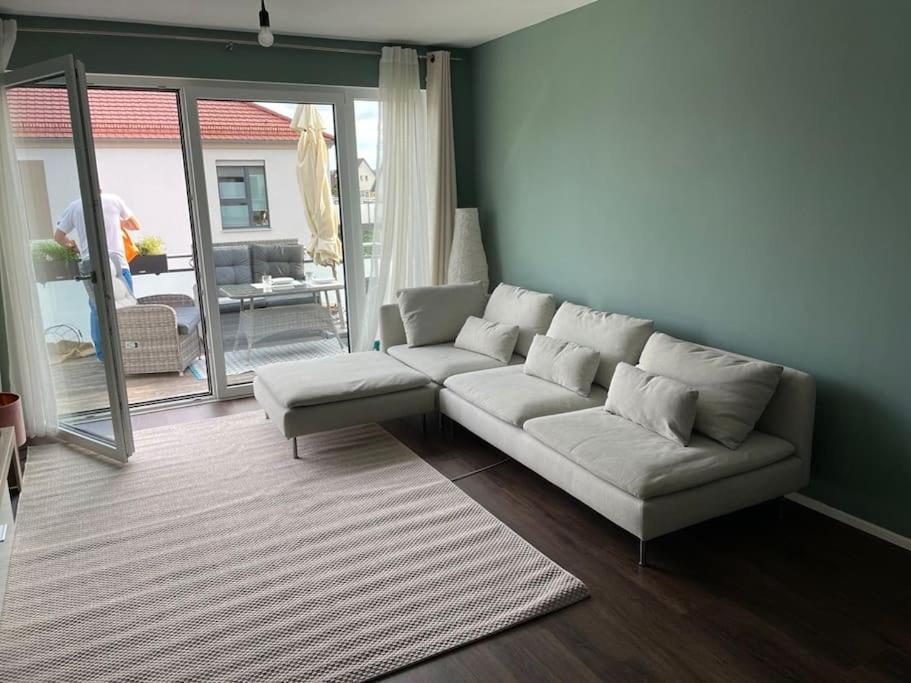 Appartement Feucht -Bhf 5 Min - Naehe Messe Buitenkant foto